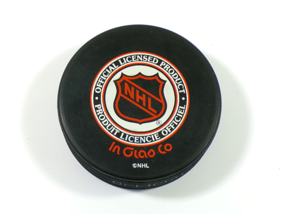 Gerry Cheevers #30 HOF 88 Signed Boston Bruins In Glas Co Hockey Puck Auto Pic2