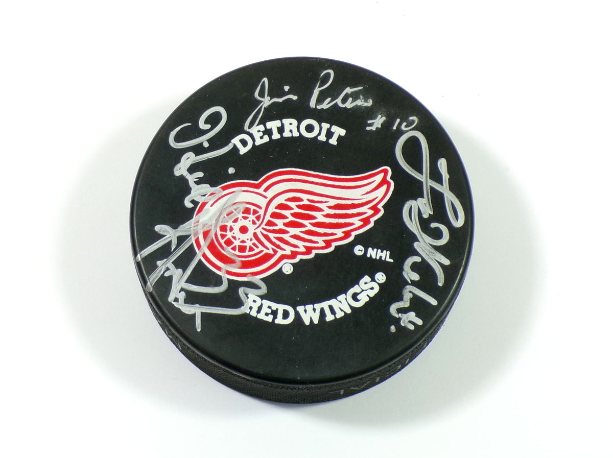 Jim Peters #10 and 3 Others Signed Detroit Red Wings Trench Hockey Puck Auto