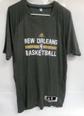 New Orleans Pelicans Team Issued Dark Gray Short Sleeve V-Neck Shirt Size 3XL2