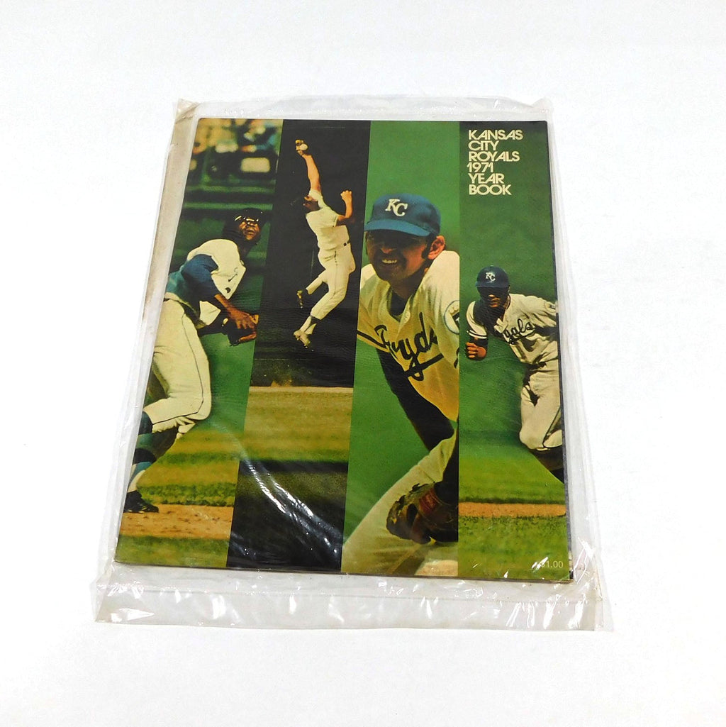 1971 Kansas City Royals MLB Baseball Yearbook - 204326S