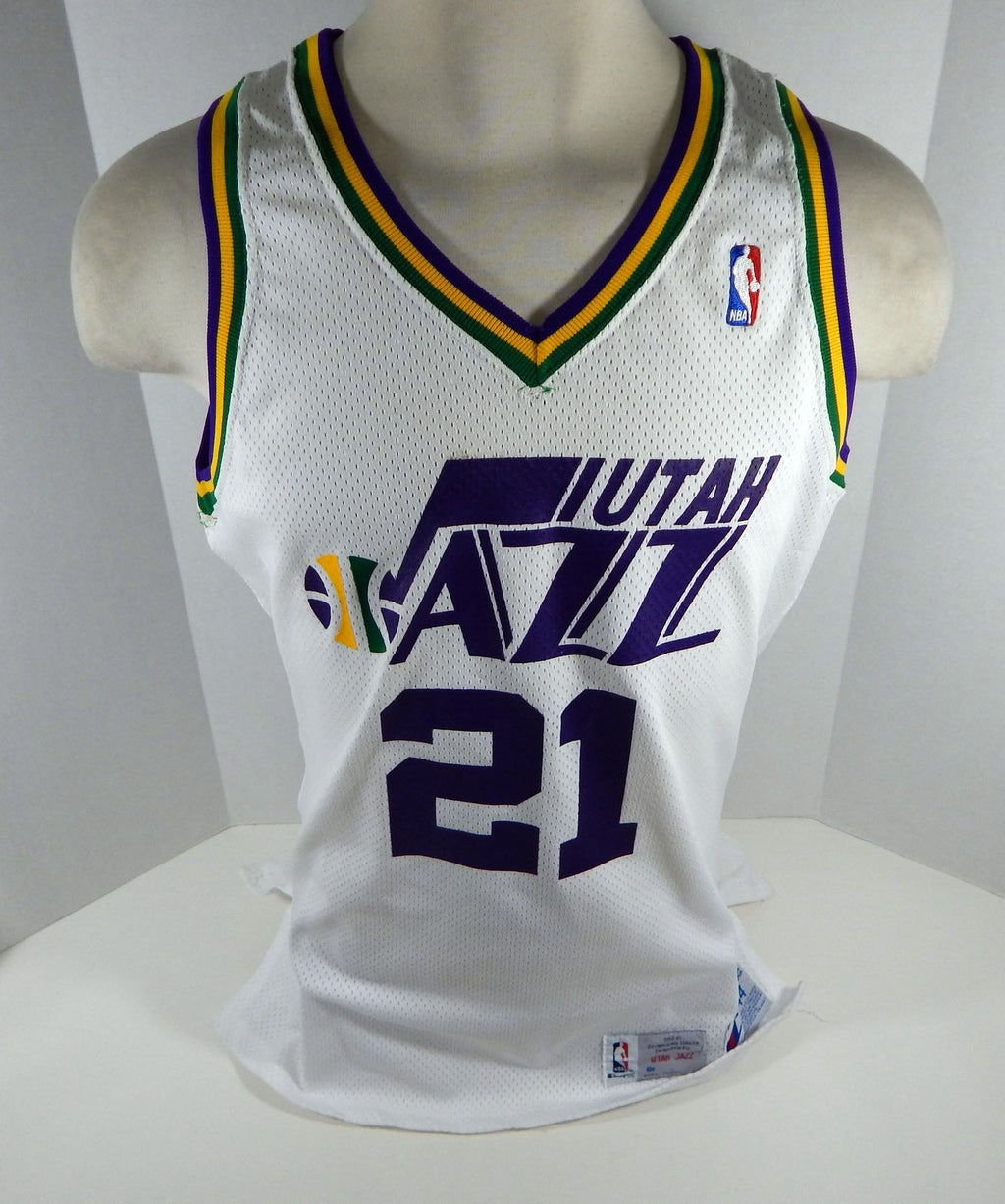 1992-93 Utah Jazz David Benoit #21 Game Used White Jersey Rookie Year DP06144 - DP06144