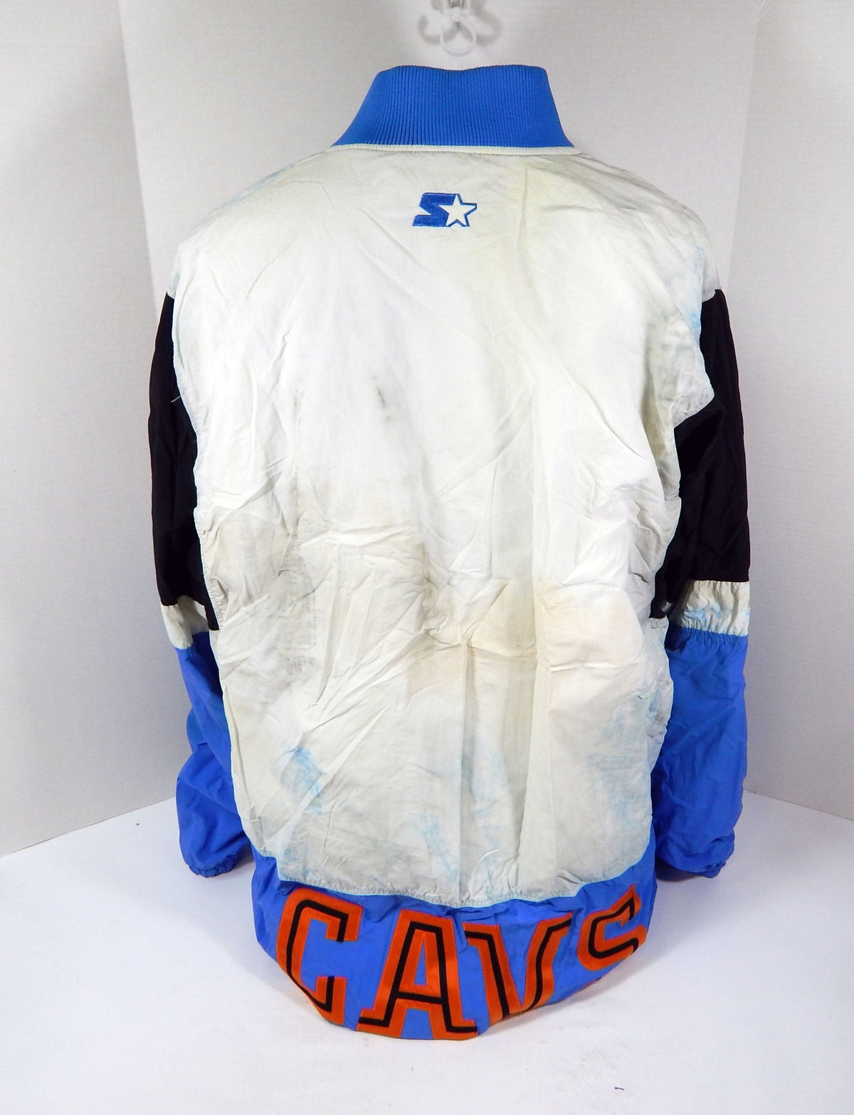 1997-98 Cleveland Cavaliers Derek Anderson #23 Game Used White Jacket 46 DP33017 - DP33017