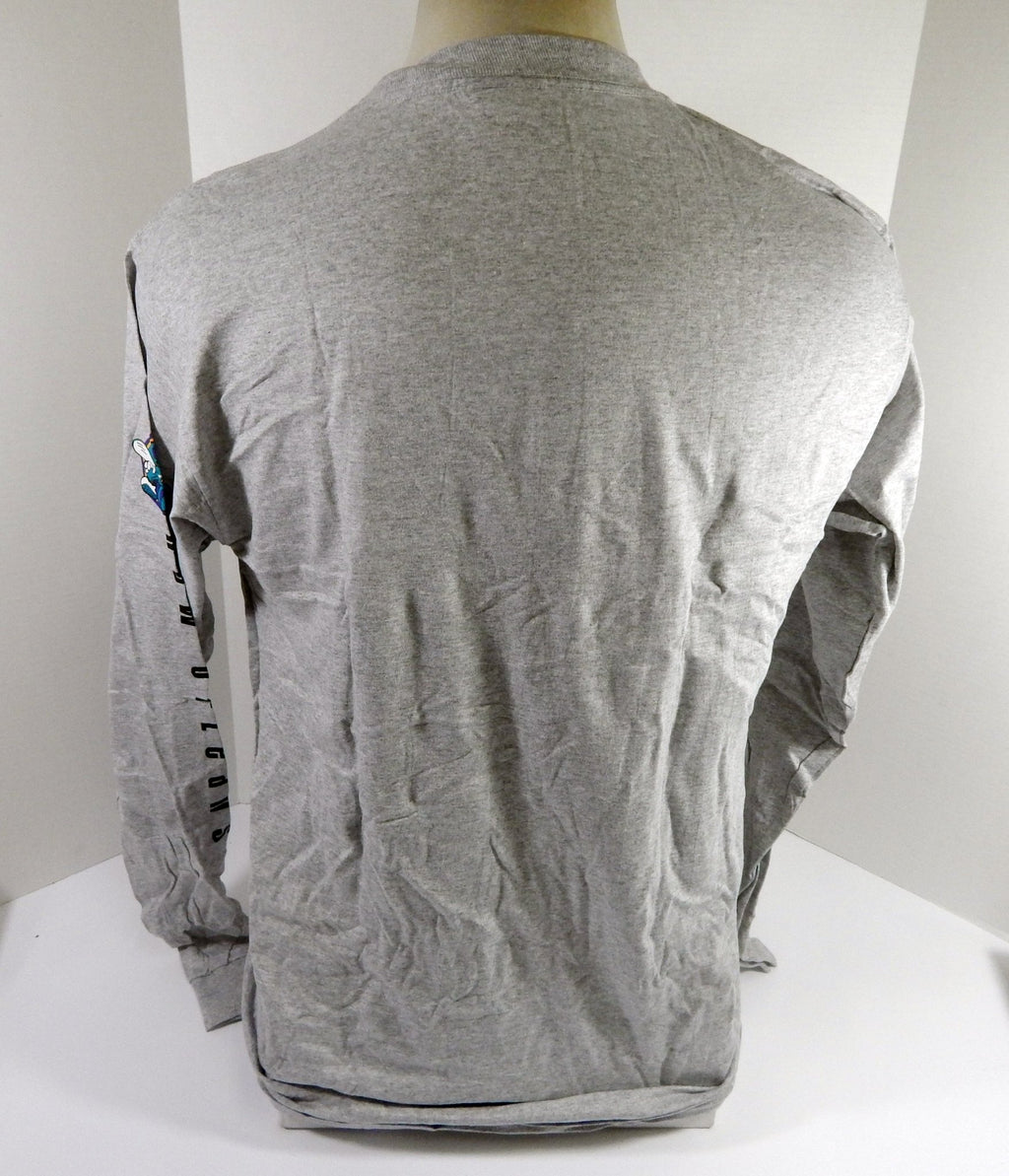 2000s Charlotte Hornets Team Issued Grey Longsleeve Shirt M DP62001 - DP62001