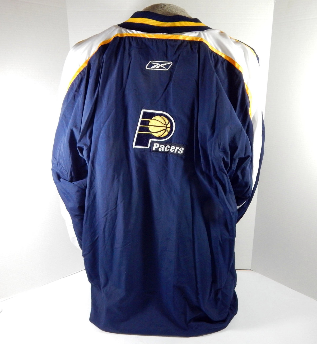2000s Indiana Pacers #11 Game Used Navy Warm Up Jacket 50 DP59636 - DP59636