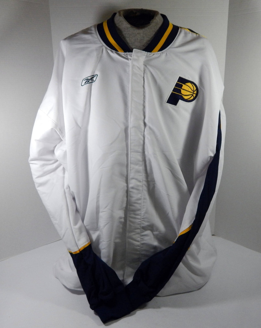 2000s Indiana Pacers Game Issued White Warm Up Jacket 54 DP59637 - DP59637