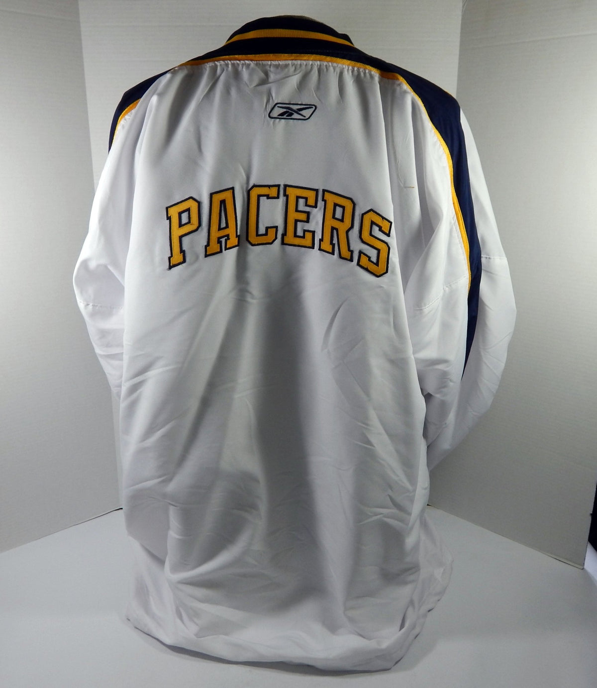 2000s Indiana Pacers Game Issued White Warm Up Jacket 54 DP59637 - DP59637
