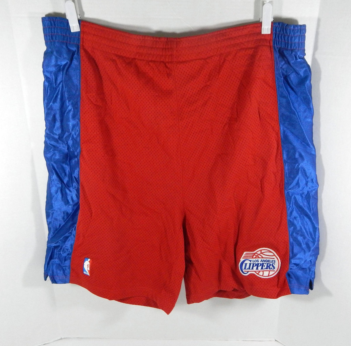 2000s Los Angeles Clippers #3 Game Used Red Shorts DP62605 - DP62605