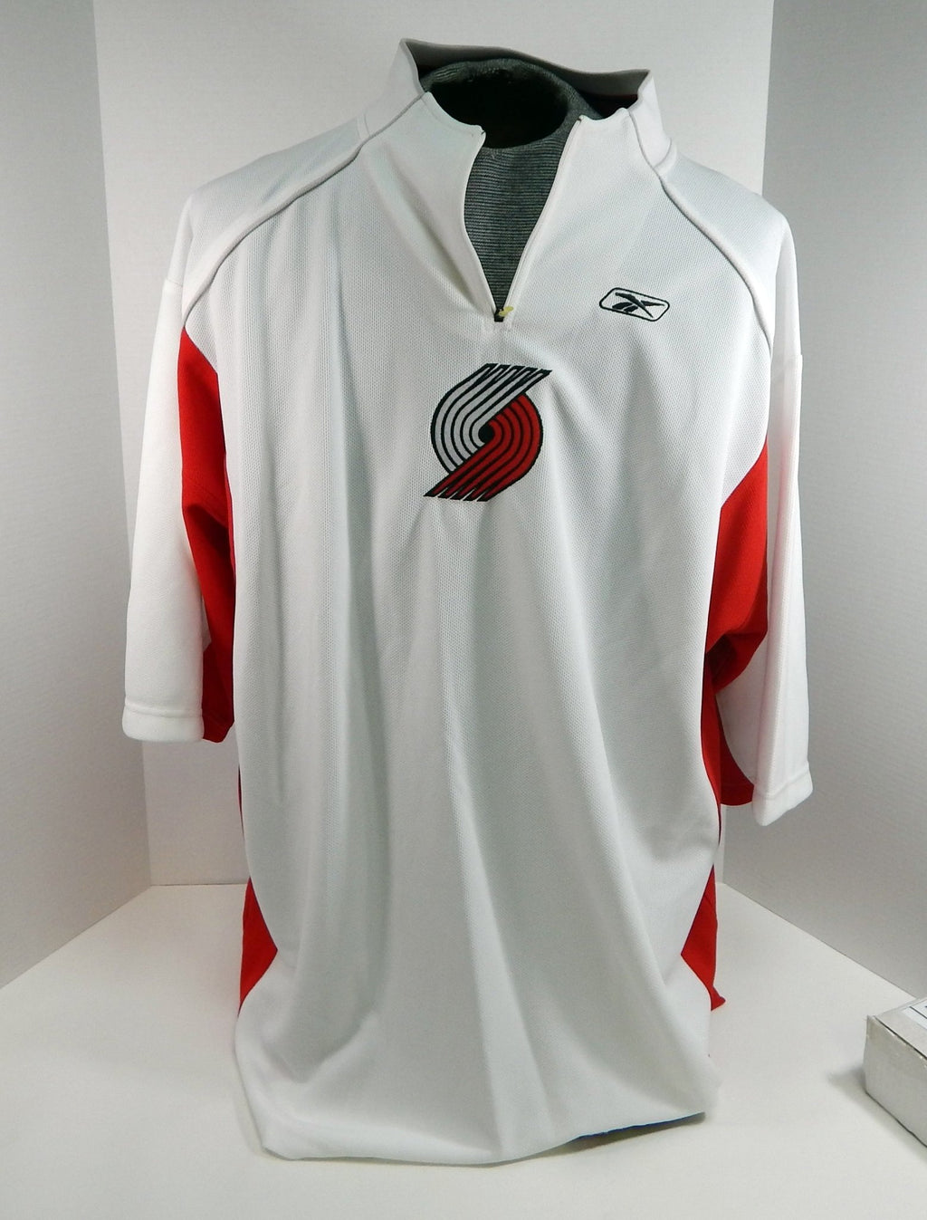 2000s Portland Trailblazers Game Issued White Shooting Shirt XL DP51266 - DP51266