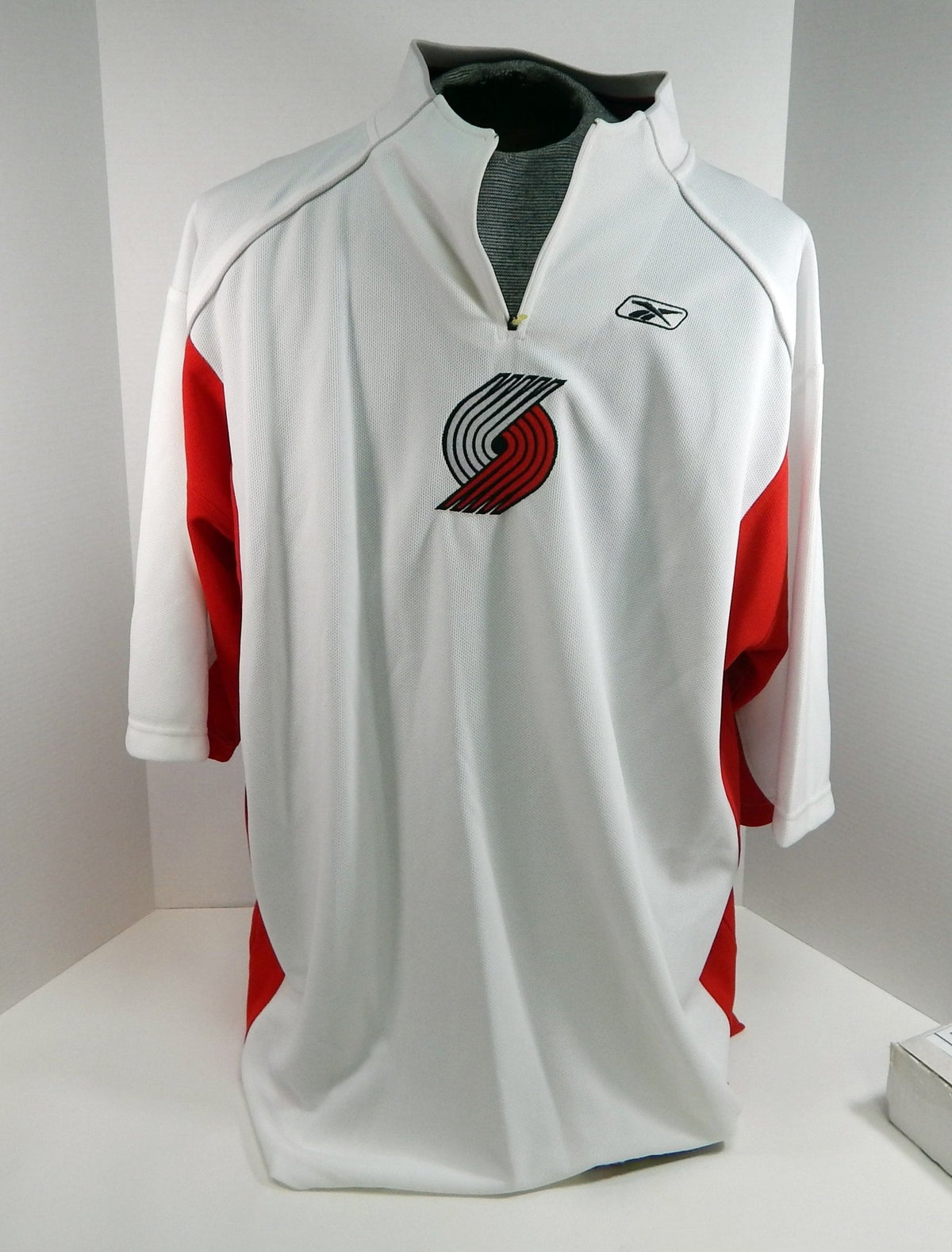 2000s Portland Trailblazers Game Issued White Shooting Shirt XL DP51266 - DP51266