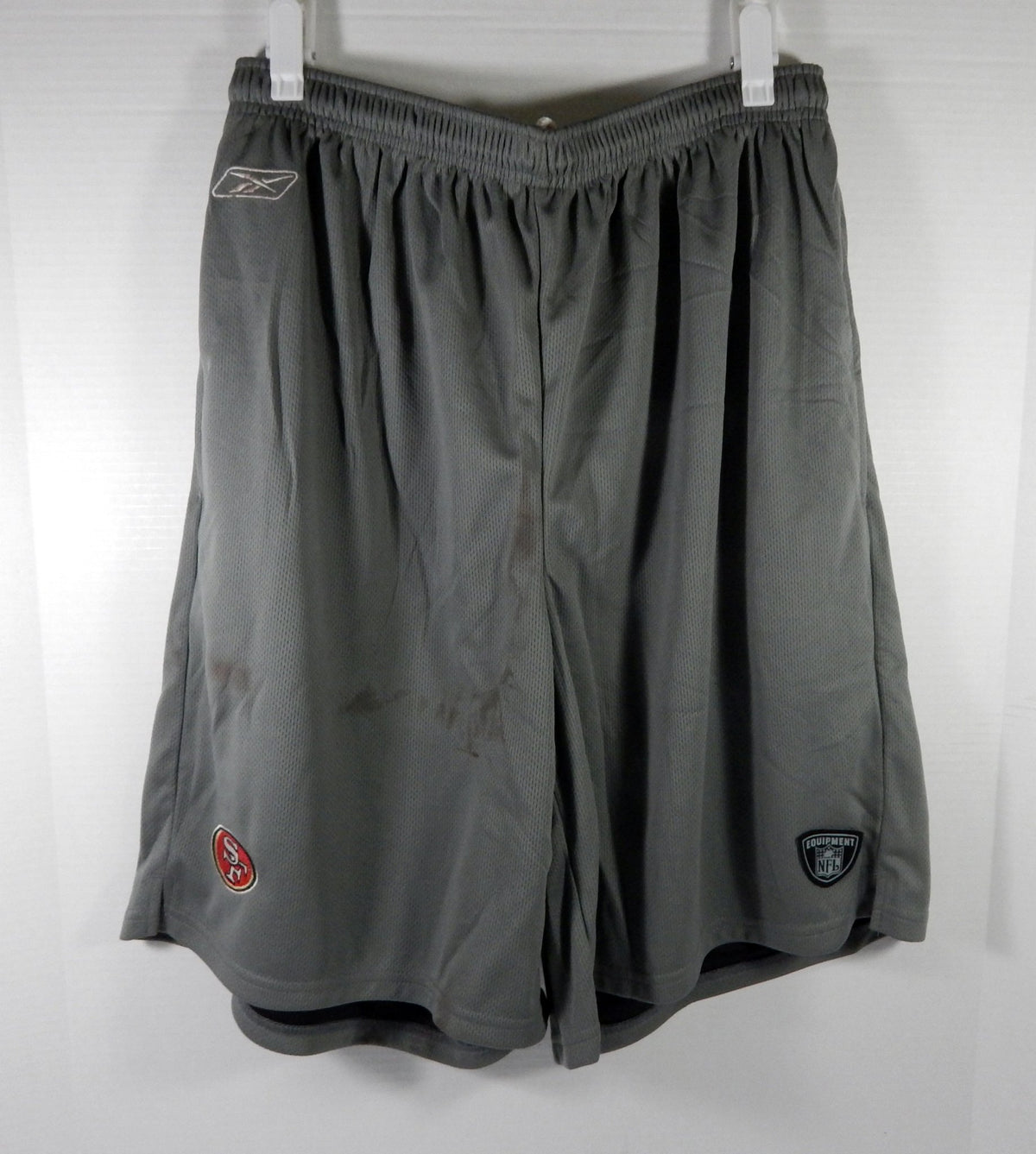 2000s San Francisco 49ers Team Issued Grey Training Shorts L DP58200 - DP58200