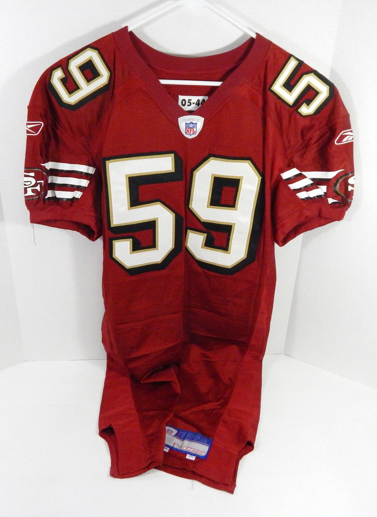 2005 San Francisco 49ers Ray Wells #59 Game Issued Red Jersey 44 DP61007 - DP61007