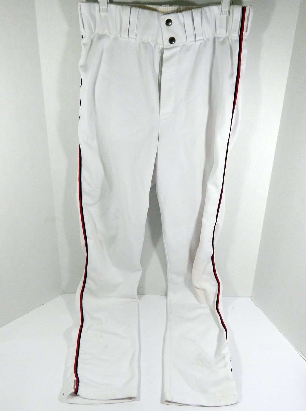 2009 Indiana Hoosiers #22 Game Used White Pants 38 DP57063 - DP57063