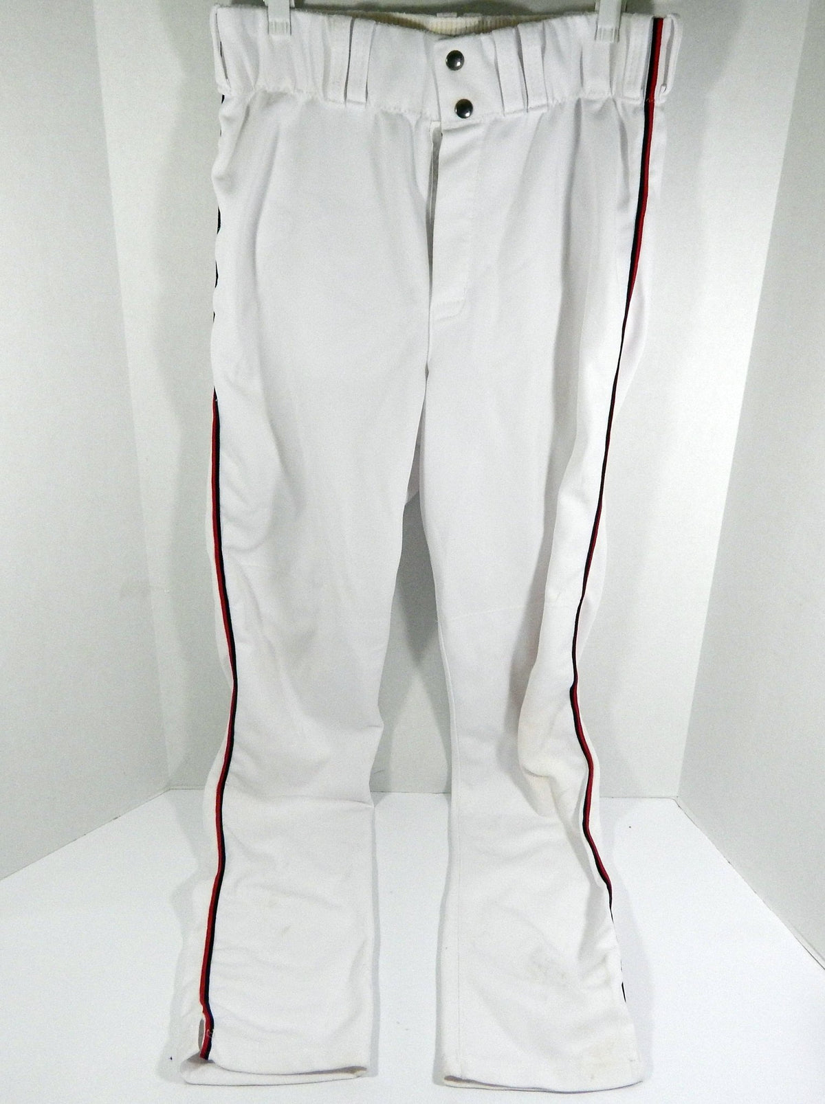2009 Indiana Hoosiers #22 Game Used White Pants 38 DP57063 - DP57063