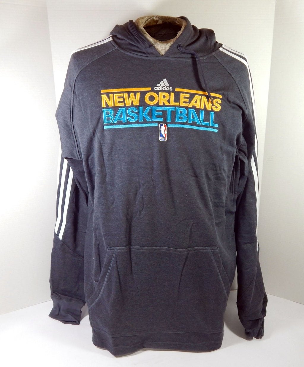 2010-11 New Orleans Hornets Team Issued Grey Hoodie Sweatshirt XL DP59451 - DP59451