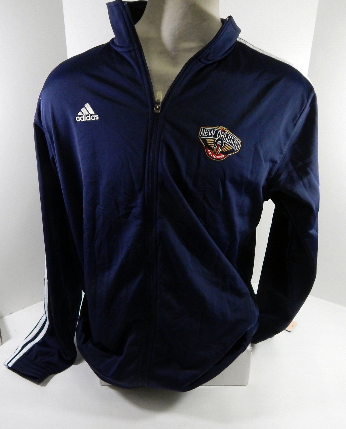 2010-11 New Orleans Hornets Team Issued Navy Travel Jacket XLT DP64873 - DP64873