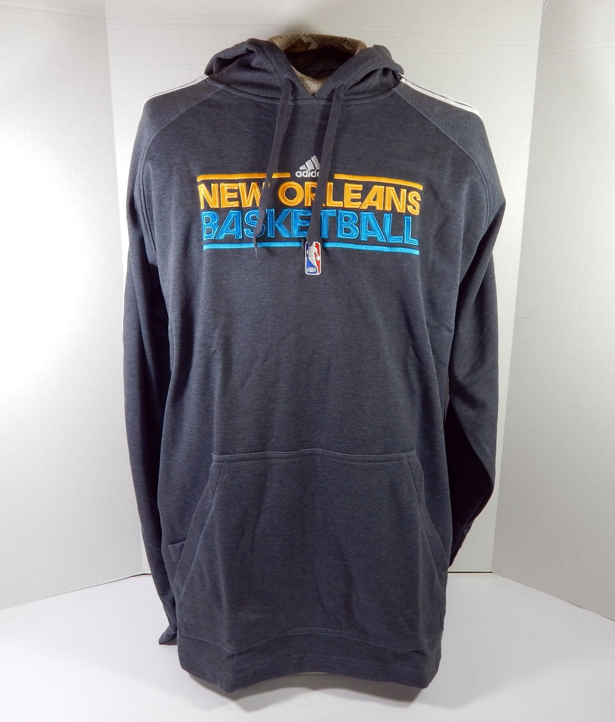 2011-12 New Orleans Hornets Team Issued Grey Hoodie Sweatshirt 2XL DP59468 - DP59468