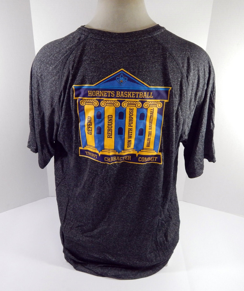 2011-12 New Orleans Hornets Team Issued Grey Training Shirt XL DP52392 - DP52392