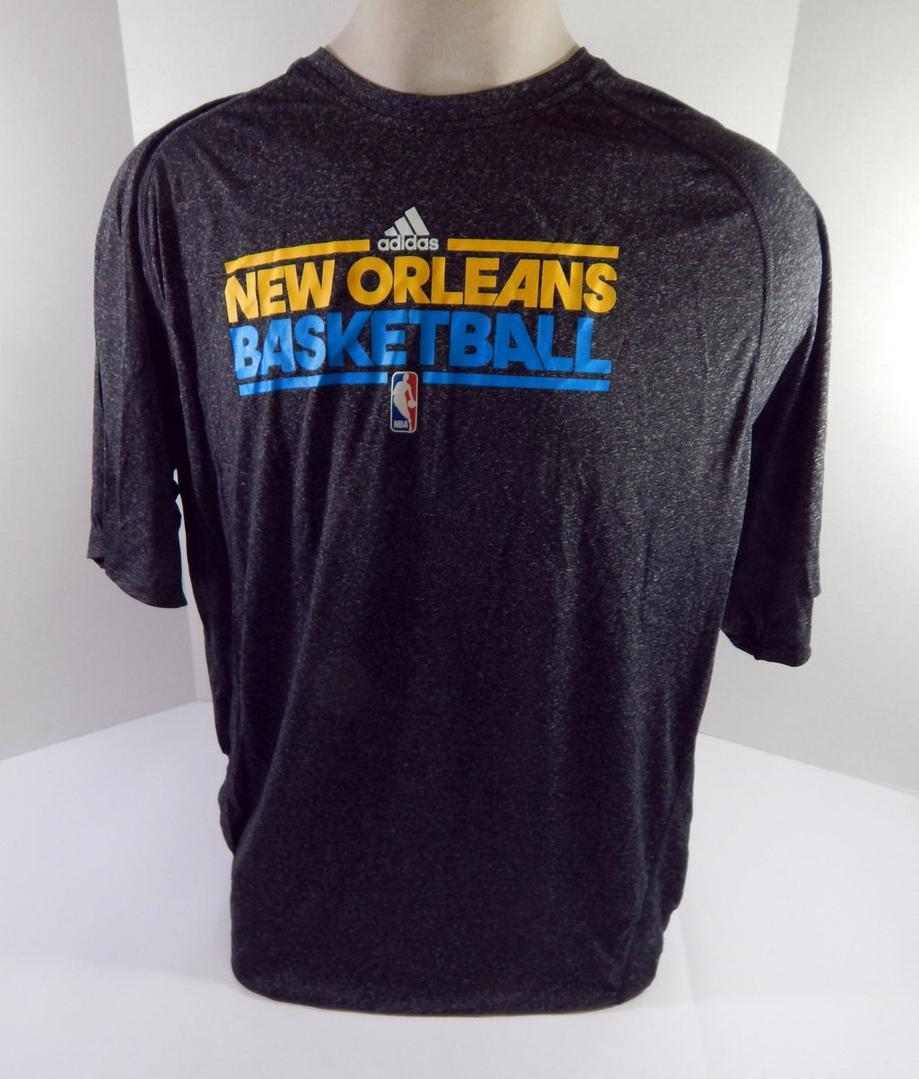 2011-12 New Orleans Hornets Team Issued Grey Training T-Shirt 2XL DP52031 - DP52031