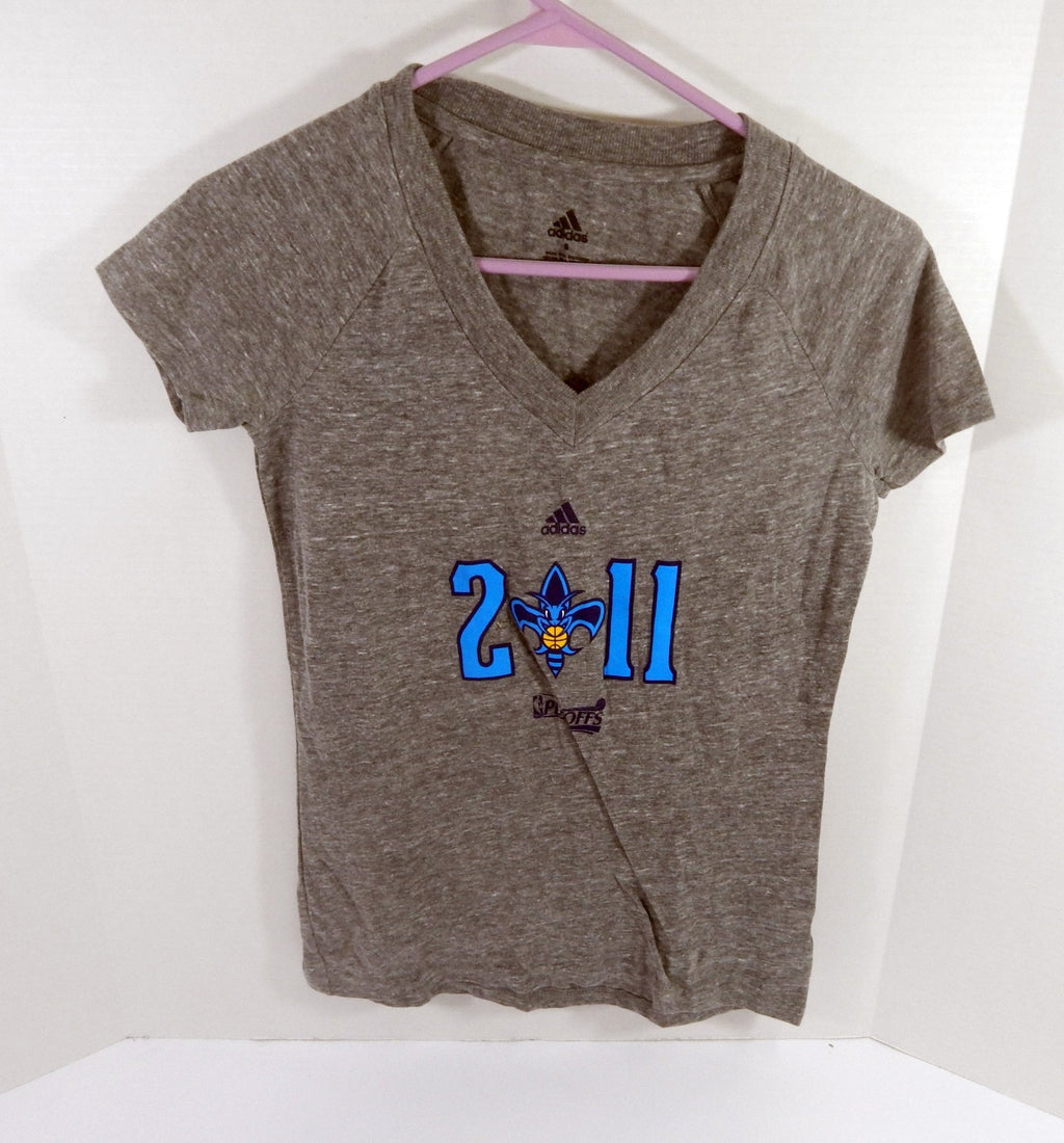 2011 New Orleans Hornets Team Issued Grey Shirt NBA Playoffs S DP55708 - DP55708