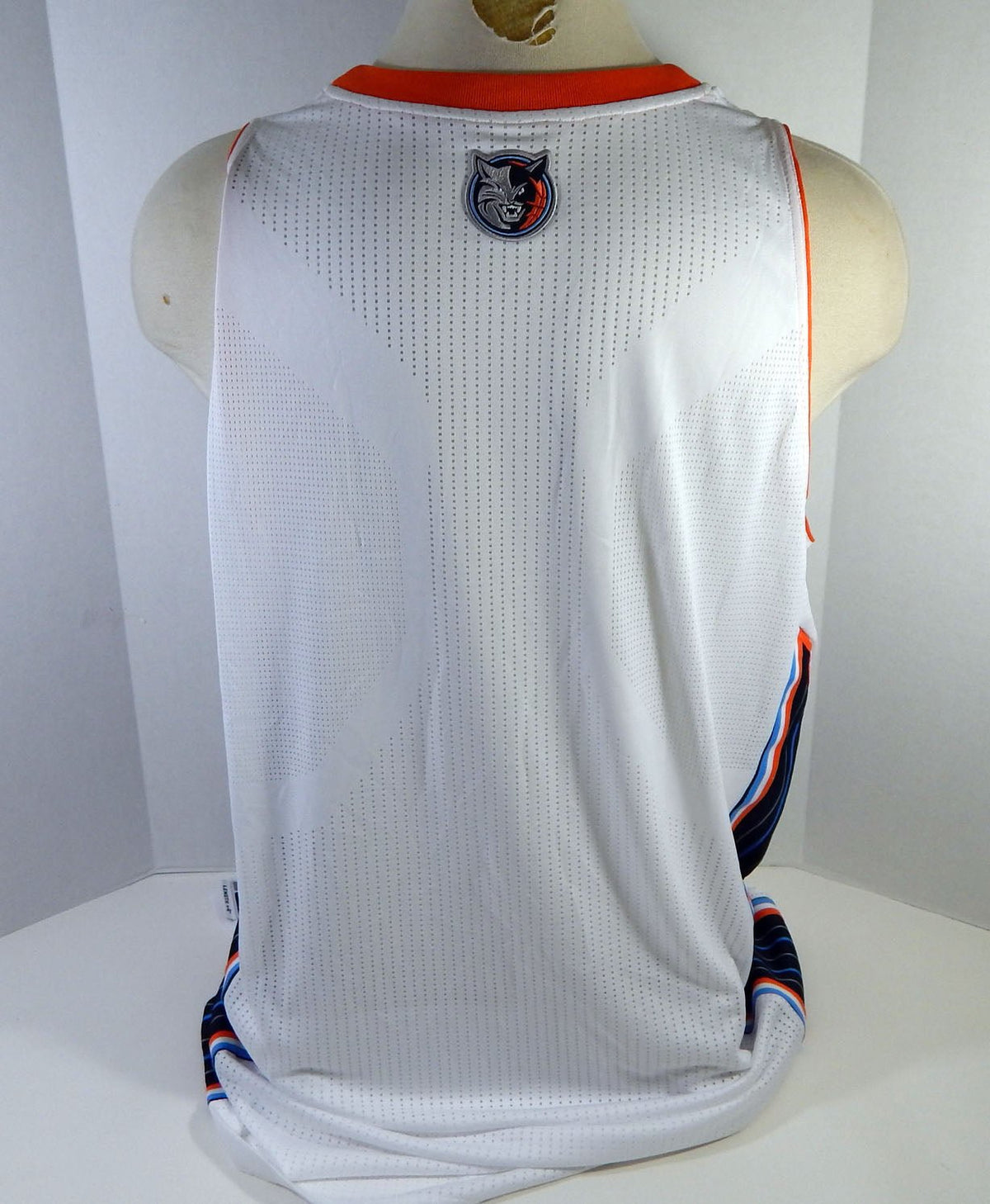 2012-13 Charlotte Bobcats Blank Game Issued White Jersey Home 4XL DP17576 - DP17576