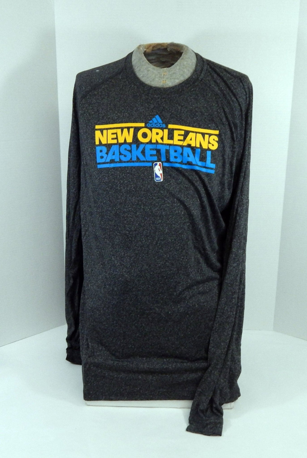 2012-13 New Orleans Hornets Team Issued Grey Long Sleeve Training Shirt L 0420 - DP60420