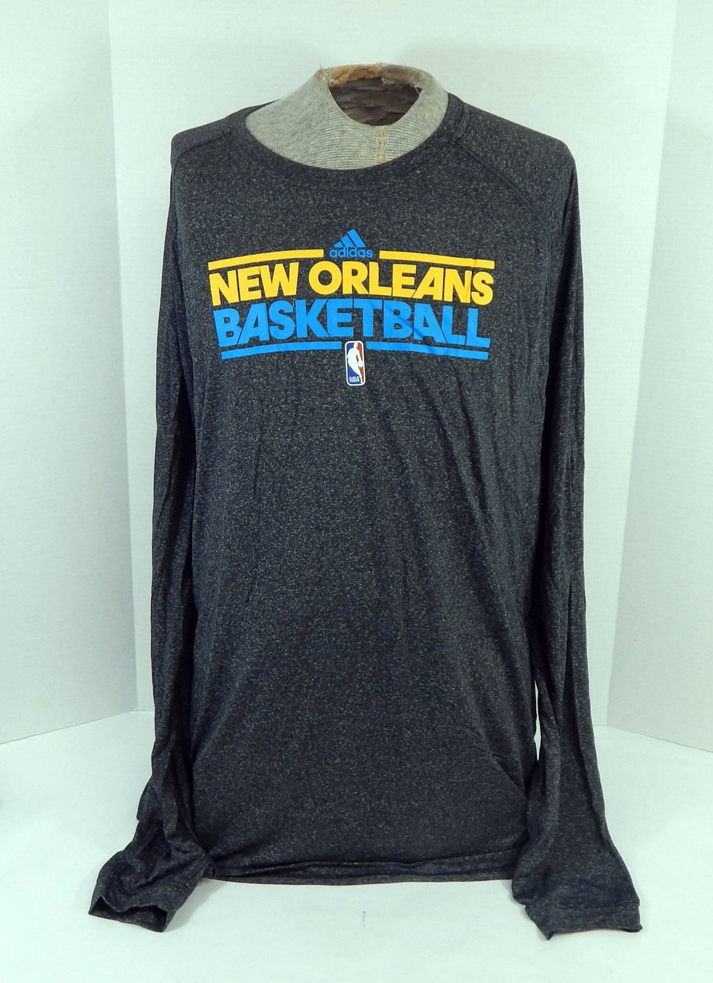 2012-13 New Orleans Hornets Team Issued Grey Long Sleeve Training Shirt L 423 - DP60423
