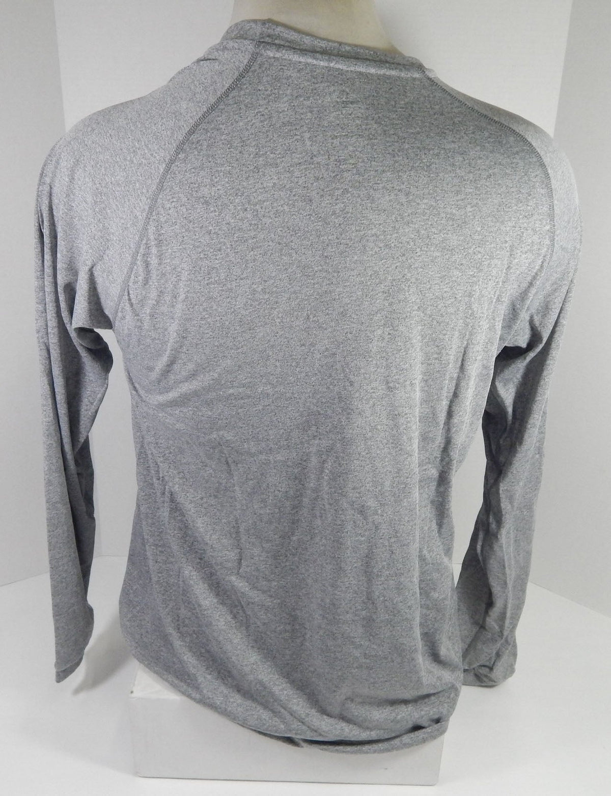 2012-13 New Orleans Hornets Team Issued Grey Long Sleeve Training Shirt M 620 - DP58620