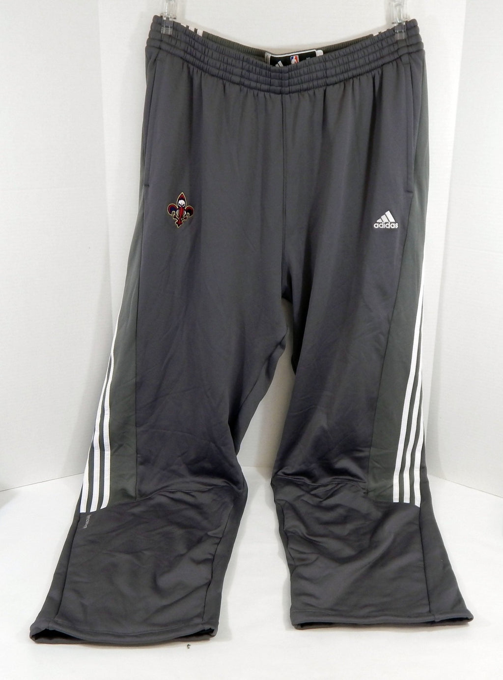 2013-14 New Orleans Pelicans Team Issued Grey Travel Pants 2XL DP60535 - DP60535