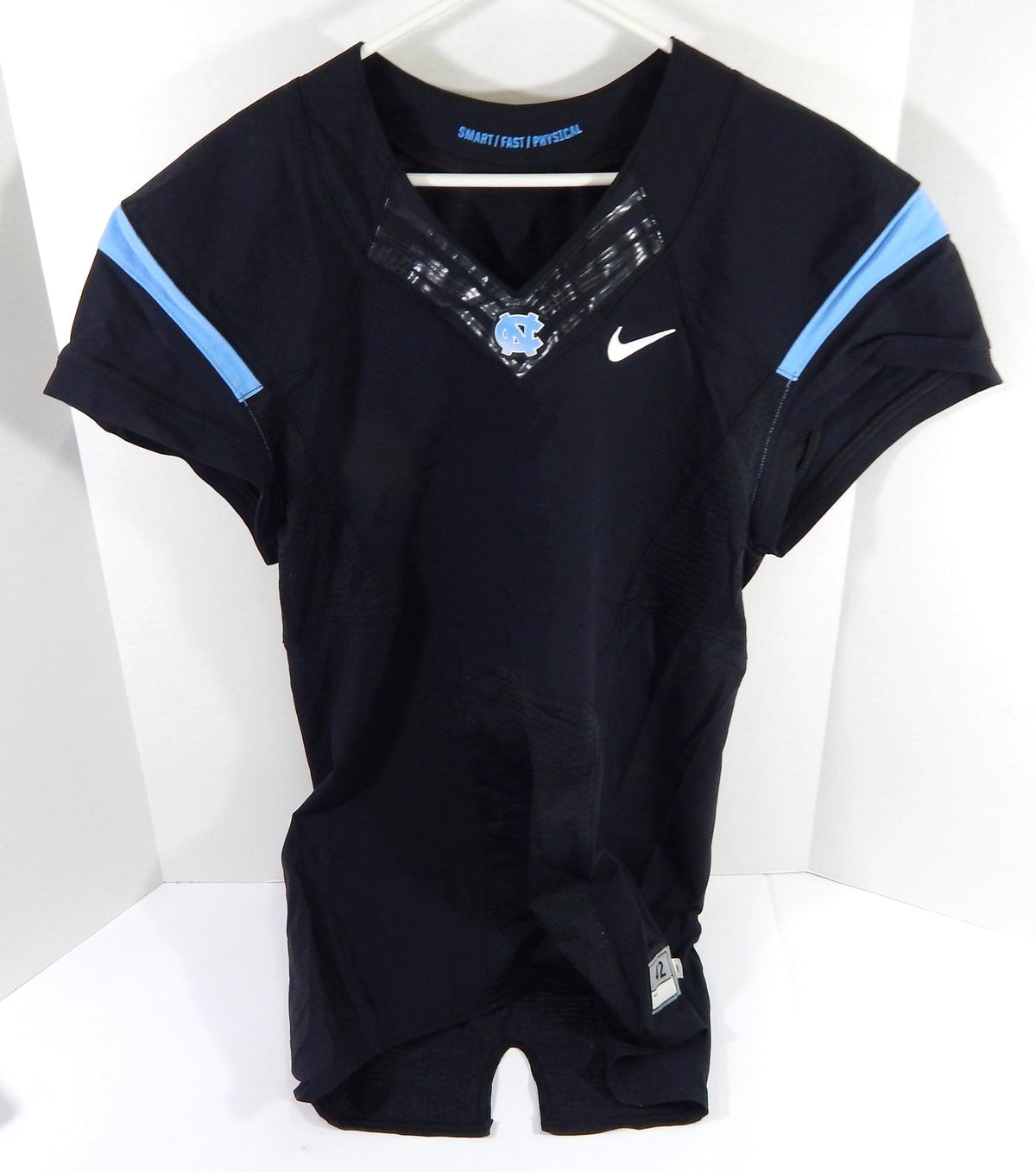 2013-14 North Carolina Tar Heels UNC Blank Game Issued Black Jersey QB Cut 42 65 - DP54165