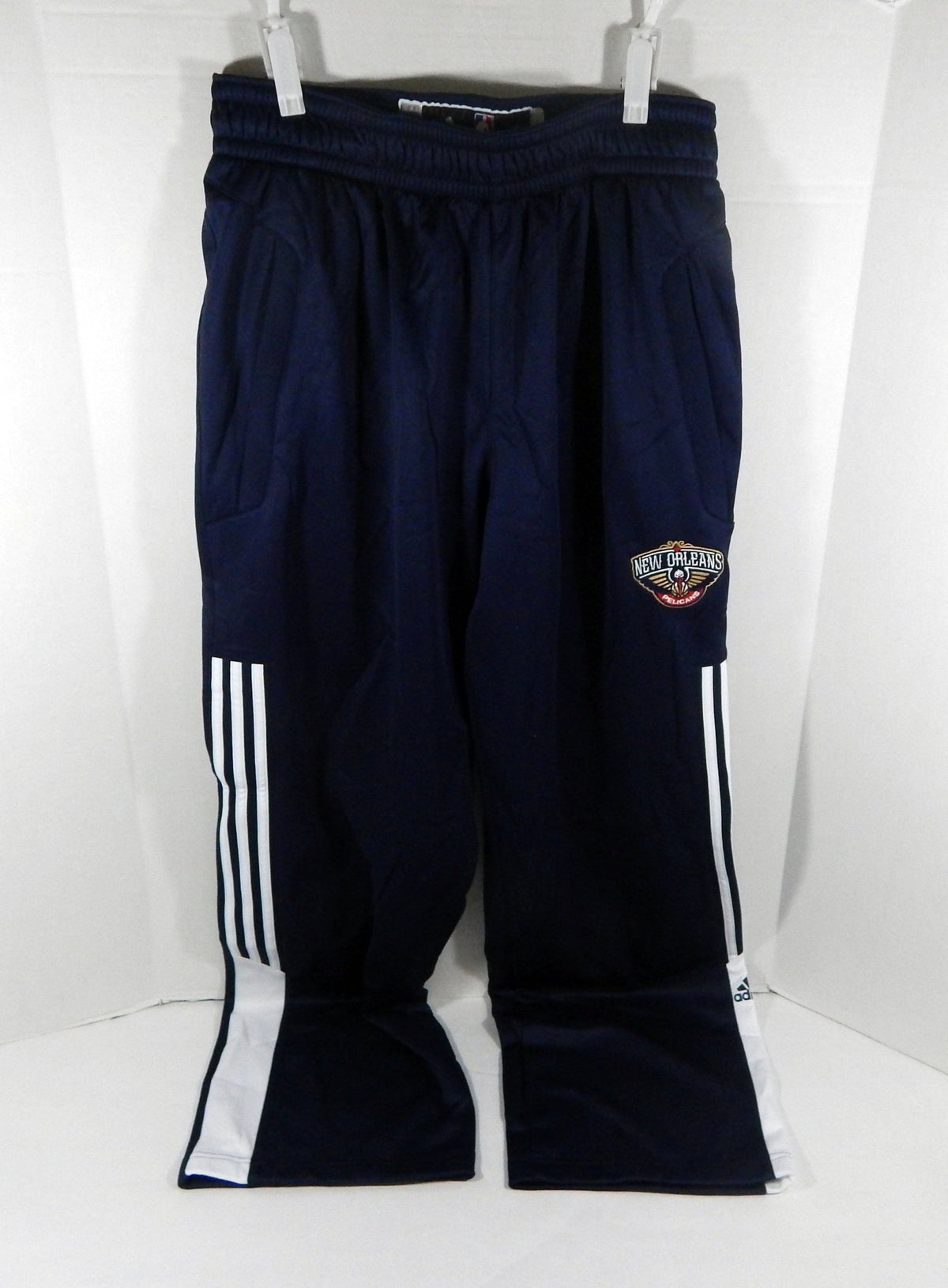 2014-15 New Orleans Pelicans TeamIssued Navy Travel Pants M DP62648 - DP62648