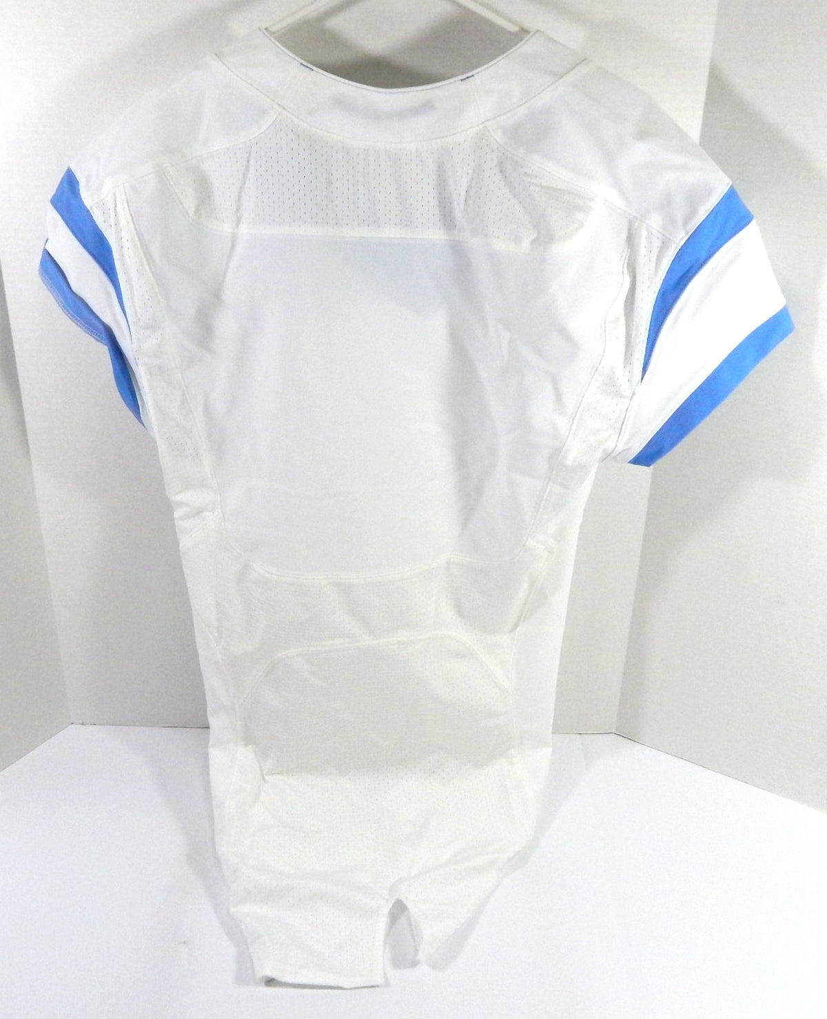 2014 North Carolina Tar Heels UNC Blank Game Issued White Jersey QB Cut 44 510 - DP54510