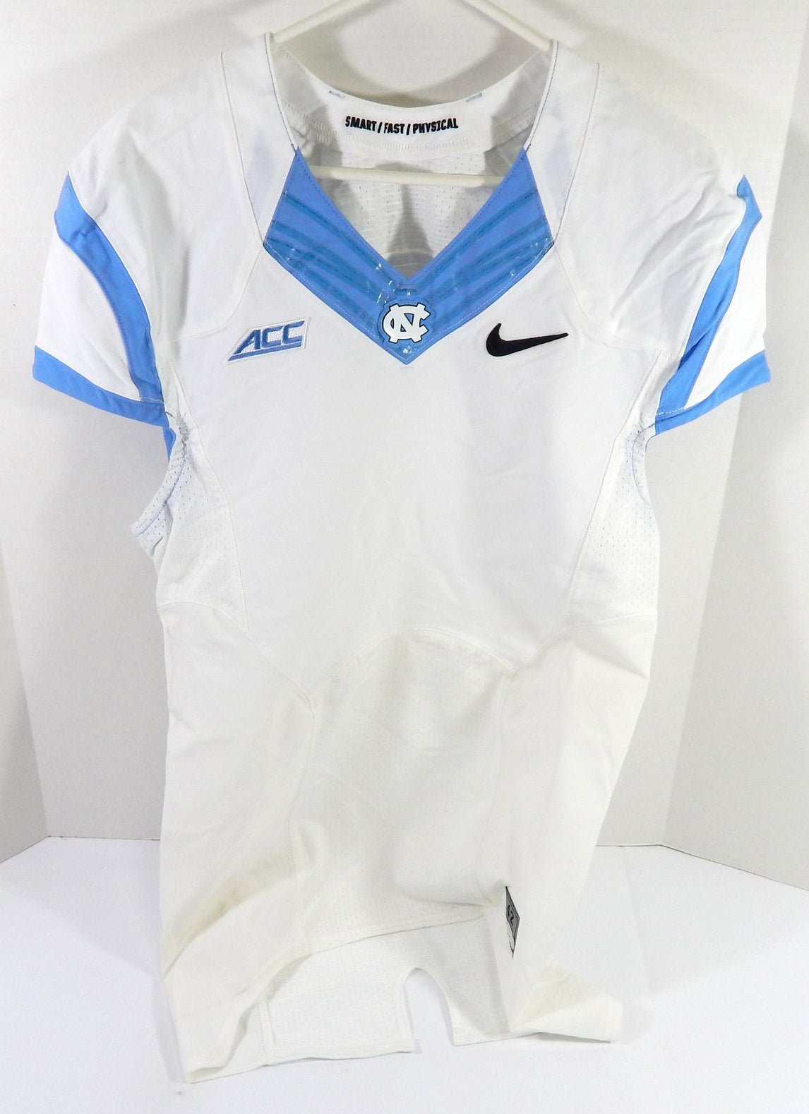 2014 North Carolina Tar Heels UNC Blank Game Used White Jersey 42 DP54046 - DP54046