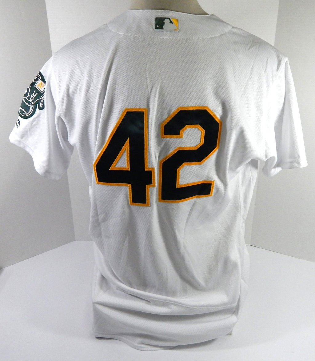 2016 Oakland Athletics Philip Pohl #42 Game Issued Used White Jersey Robinson 0 - DP46140
