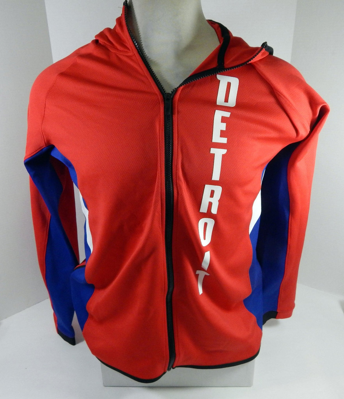 2019-20 Detroit Pistons Khyri Thomas #13 Game Issued Red Jacket L DP62298 - DP62298