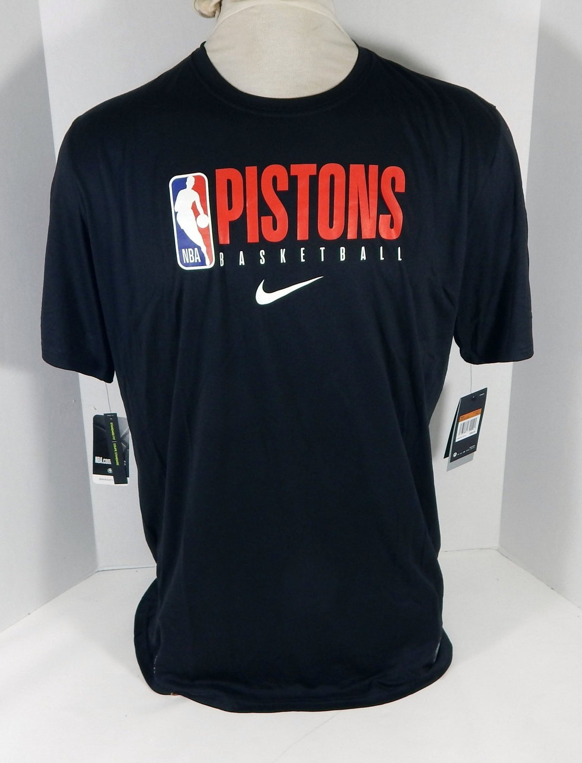 2019-20 Detroit Pistons Team Issued Black Training Shirt CD2734-010 2XLT 65S - 712165S