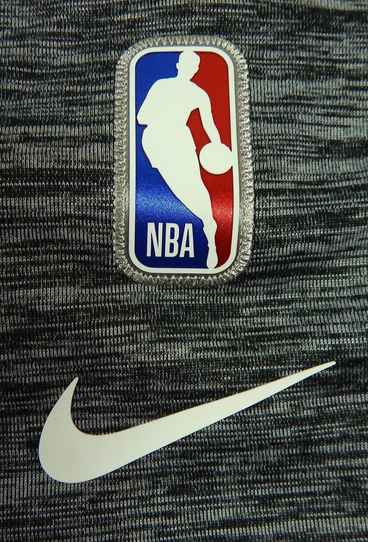 2019-20 Detroit Pistons Team Issued Grey Travel Sweat Pants AV1414-032 2XLT 73S - 712073S