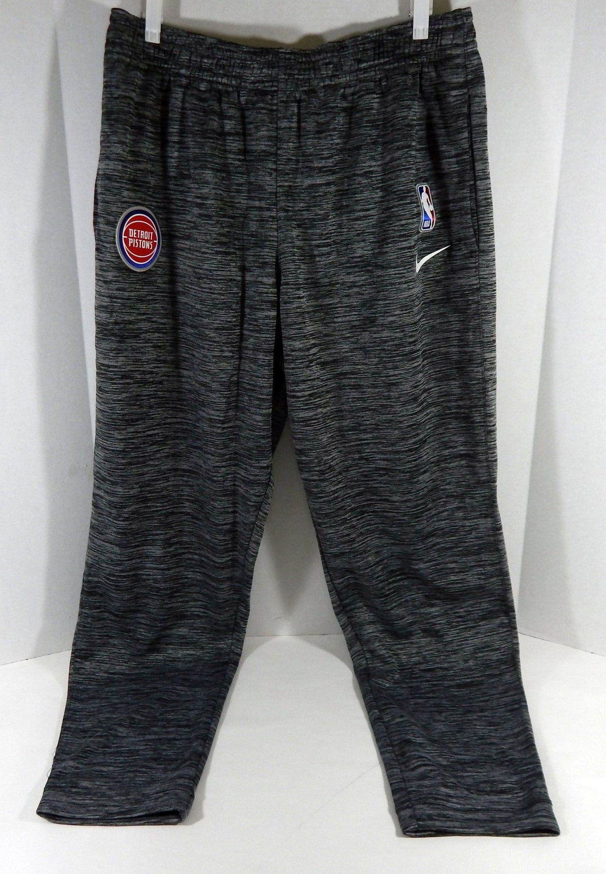 2019-20 Detroit Pistons Team Issued Grey Travel Sweat Pants AV1414-032 2XLT 73S - 712073S
