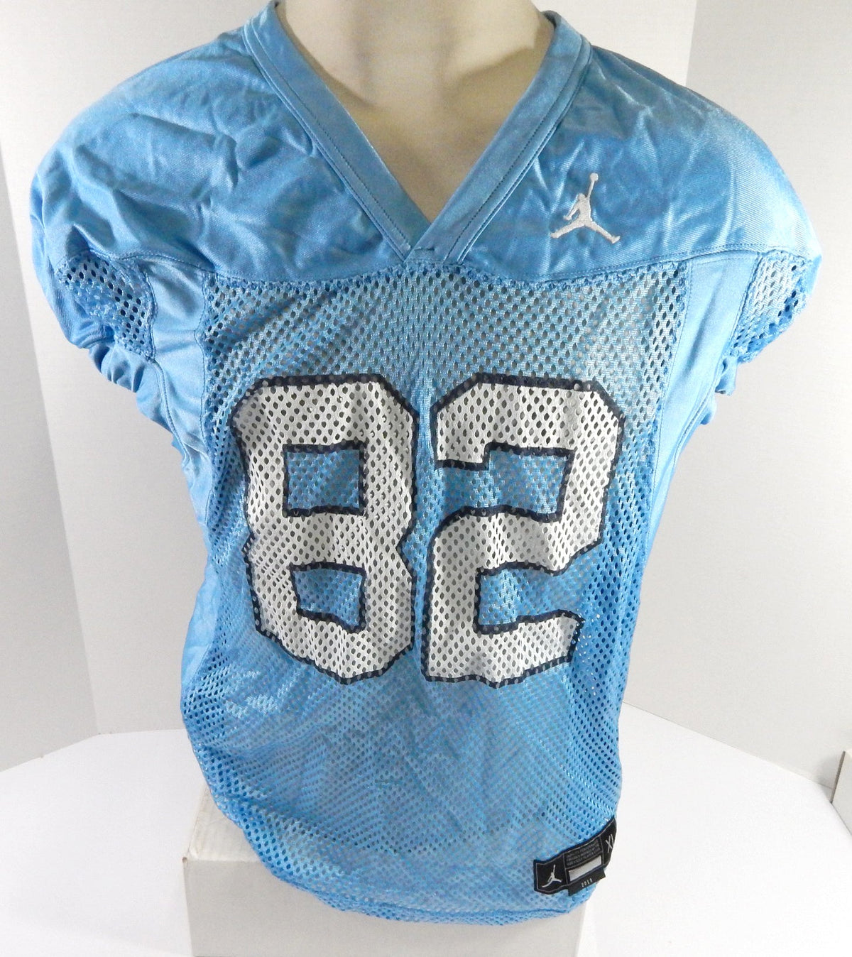 2019 North Carolina Tar Heels Kendell Karr #82 Game Used Blue Practice Jersey 8 - DP55348