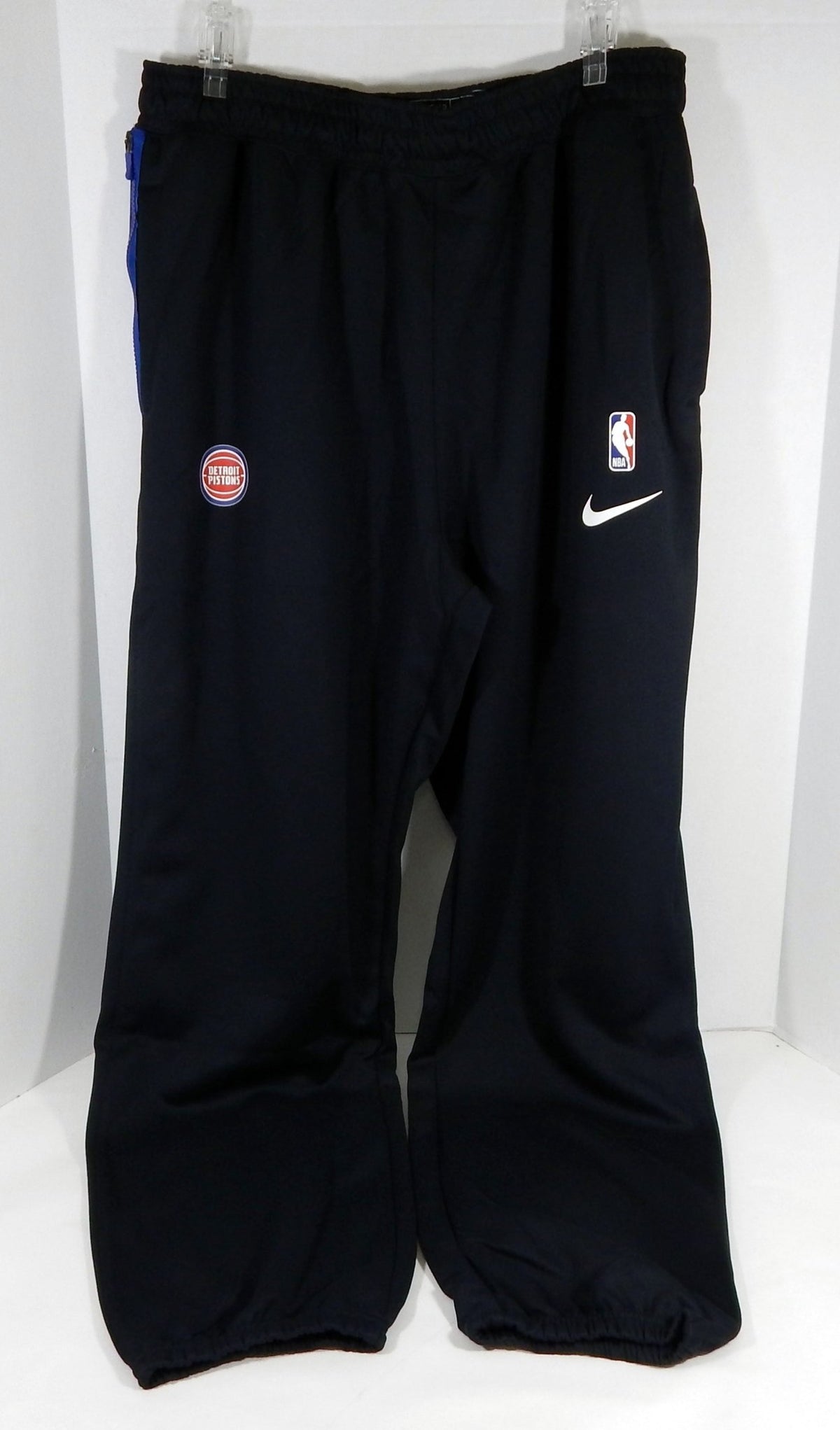 2020-21 Detroit Pistons Team Issued Black Travel Sweatpants CN5961-010 2XLT 144S - 712144S