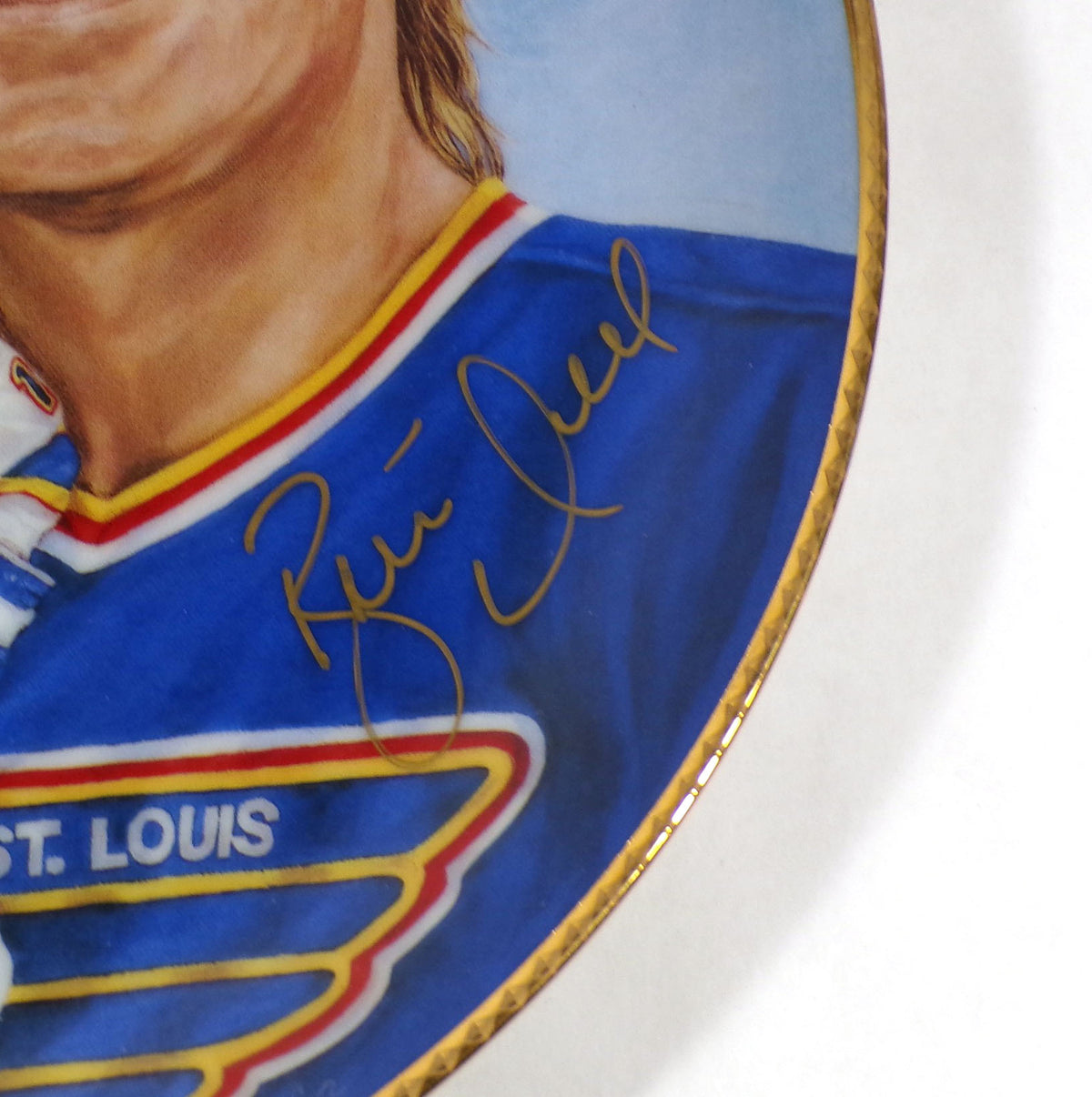 Brett Hull / Bobby Hull Signed 10" Gartlan Commemorative Plate 2 JSA Autos Pic2