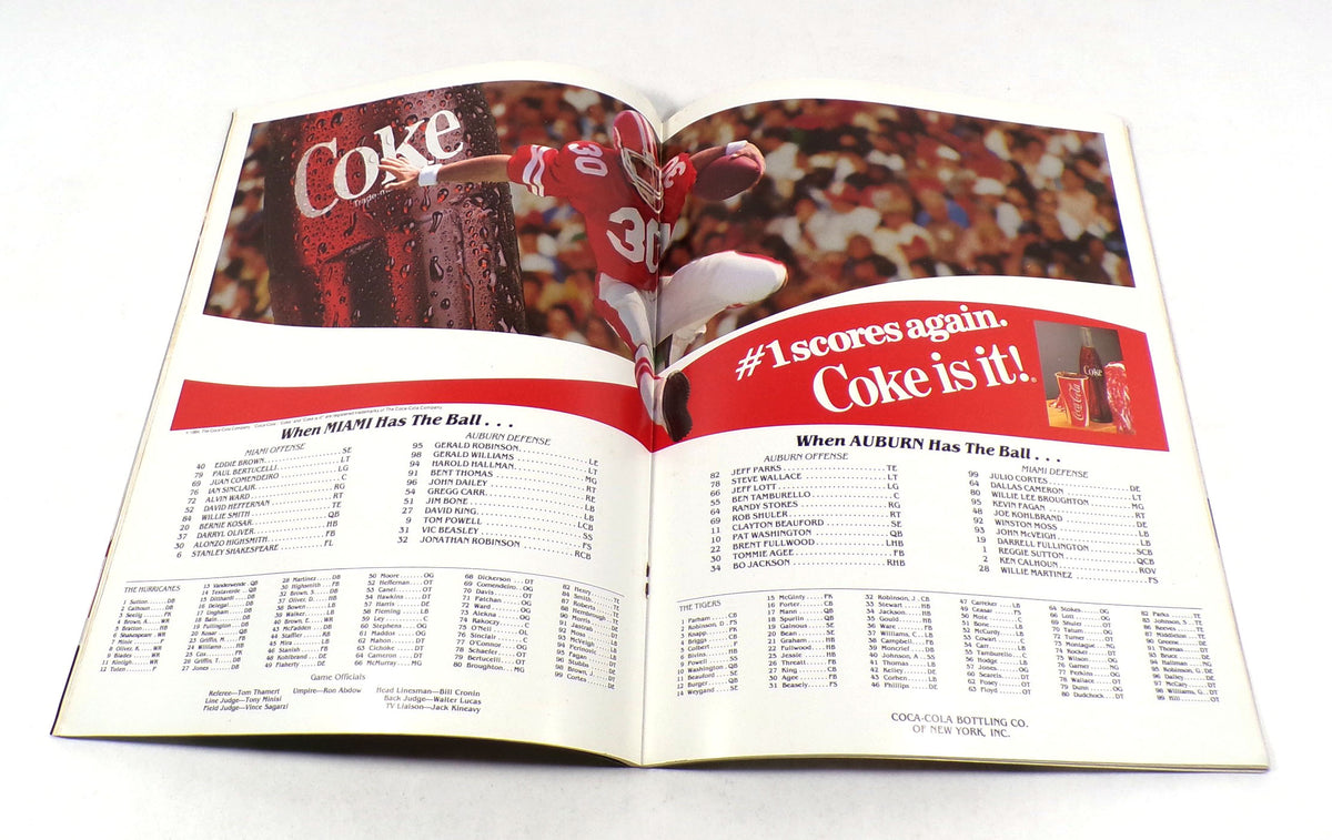 1984 Miami Florida vs Auburn Kickoff Classic College Football Program 8-27-84 Pic2