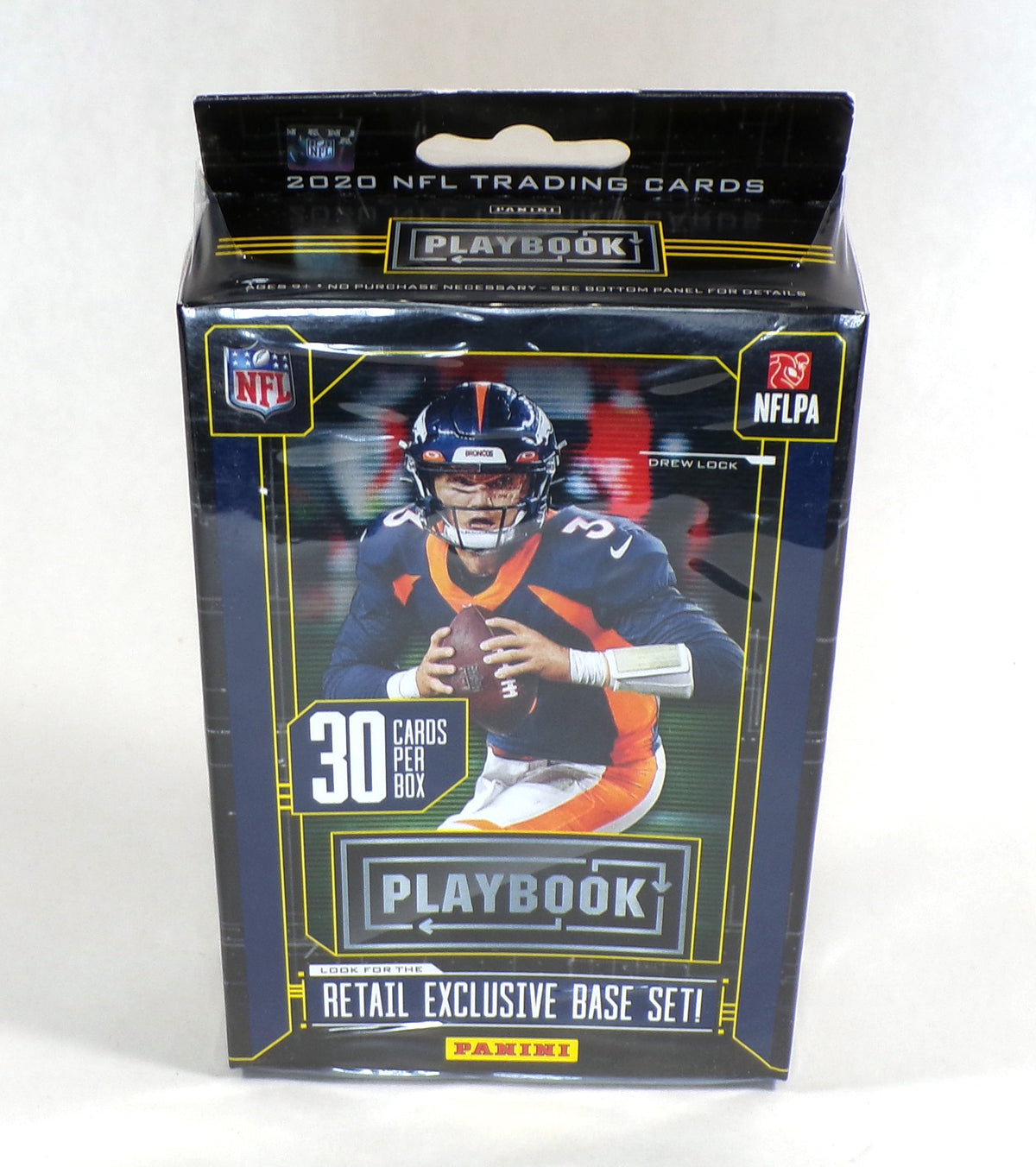 2020 Panini Playbook Football Retail Hanger Box Sealed (30 Cards)