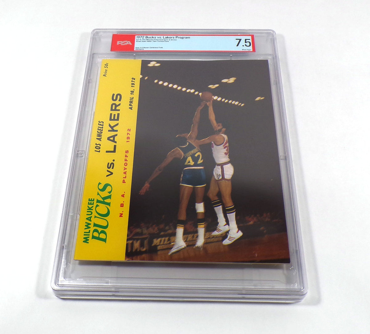 1971-72 Bucks vs Lakers NBA Basketball Playoff Program 4-16-72 PSA 7.5
