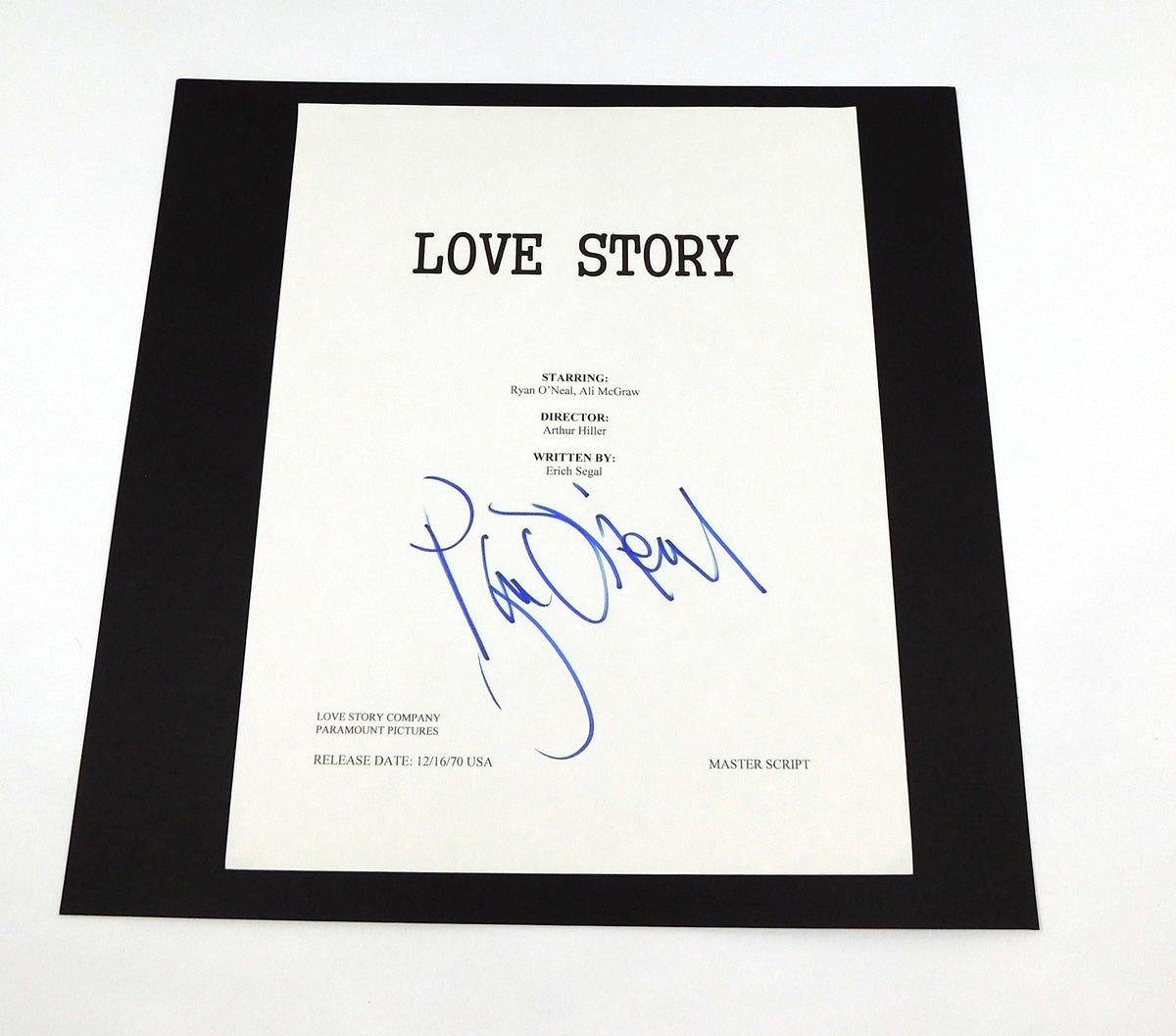 Ryan O'Neal Signed 8.5 x 11 Cardstock Sheet Auto Love Story DA046886