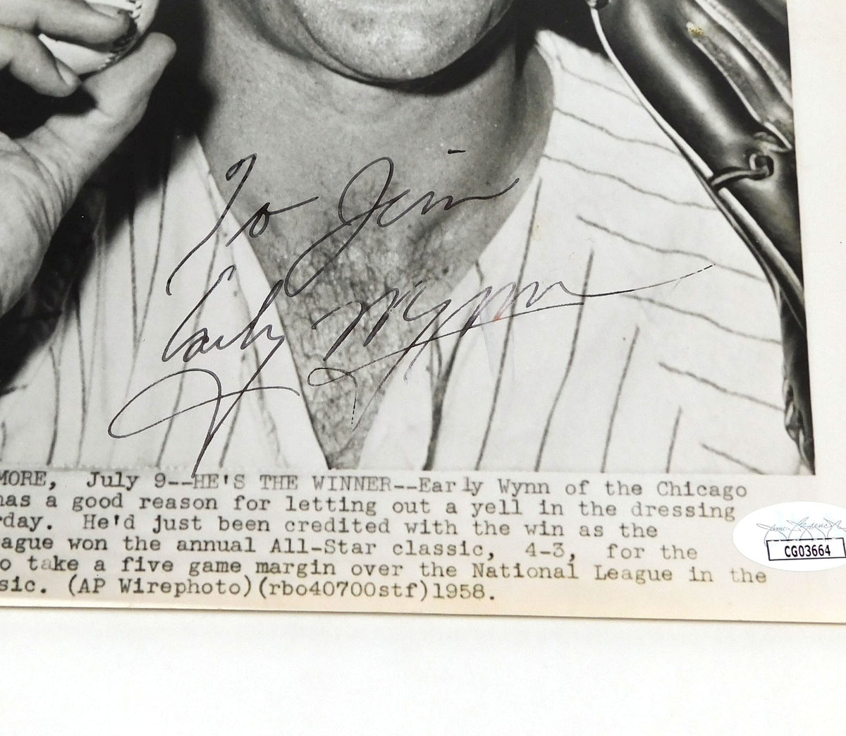 Early Wynn Signed 8 x 10 B&W Photo w/ Personalization White Sox JSA Auto Pic2