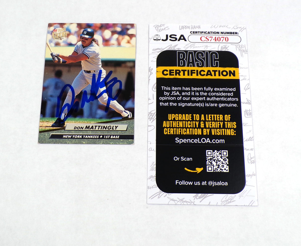Don Mattingly Signed 1992 Fleer Ultra Baseball Card #105 Yankees JSA Auto
