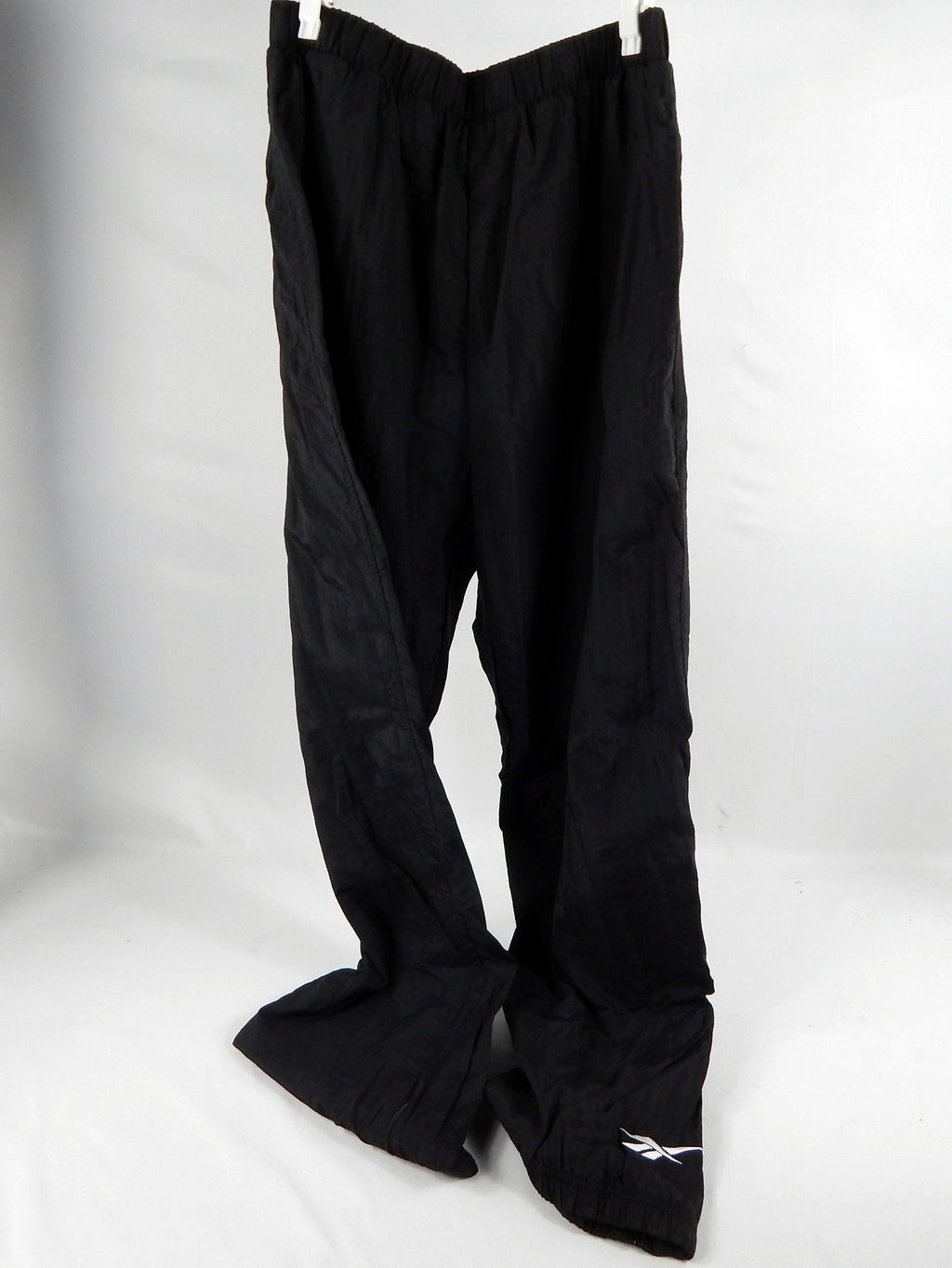 2000s NBA Basketball Team Issued Black Travel Pants S 263