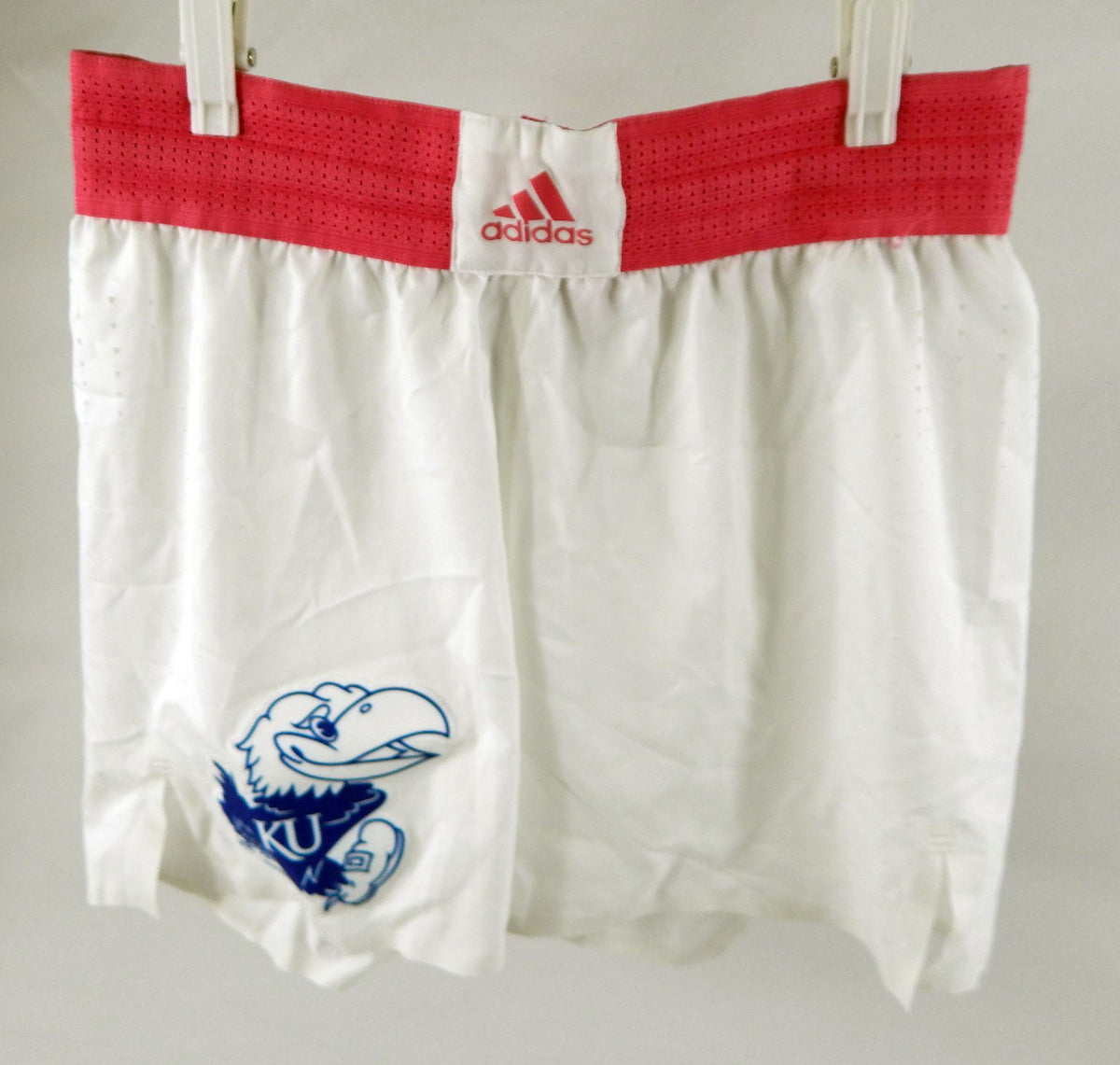 2020-21 Kansas Jayhawks Game Issued White Shorts Breast Cancer M+2 695