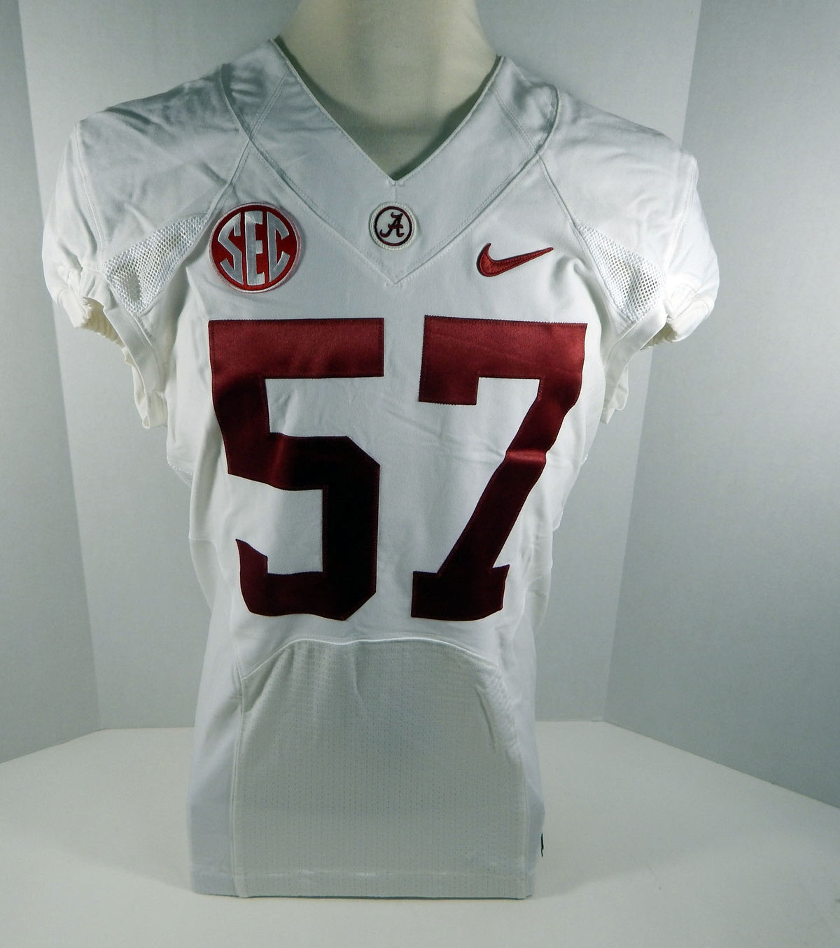 2009-15 Alabama Crimson Tide #57 Game Used White Jersey BAMA00273 Pic2