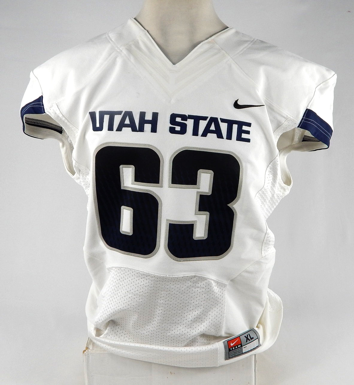 2013-15 Utah State Aggies #63 Game Used White Jersey NP R XL 121
